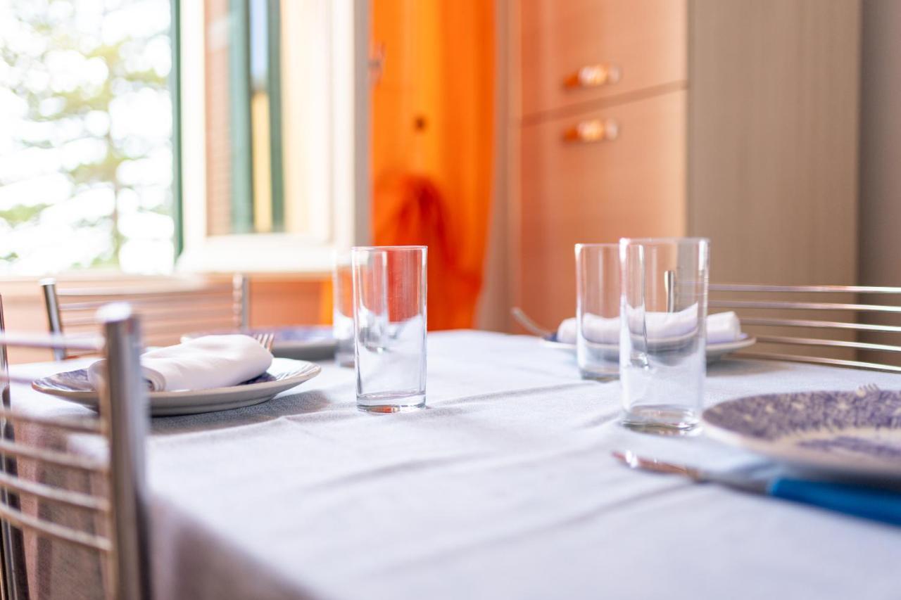 Casa Fedra - Pet Friendly - Sea View Apartment Bordighera Bagian luar foto